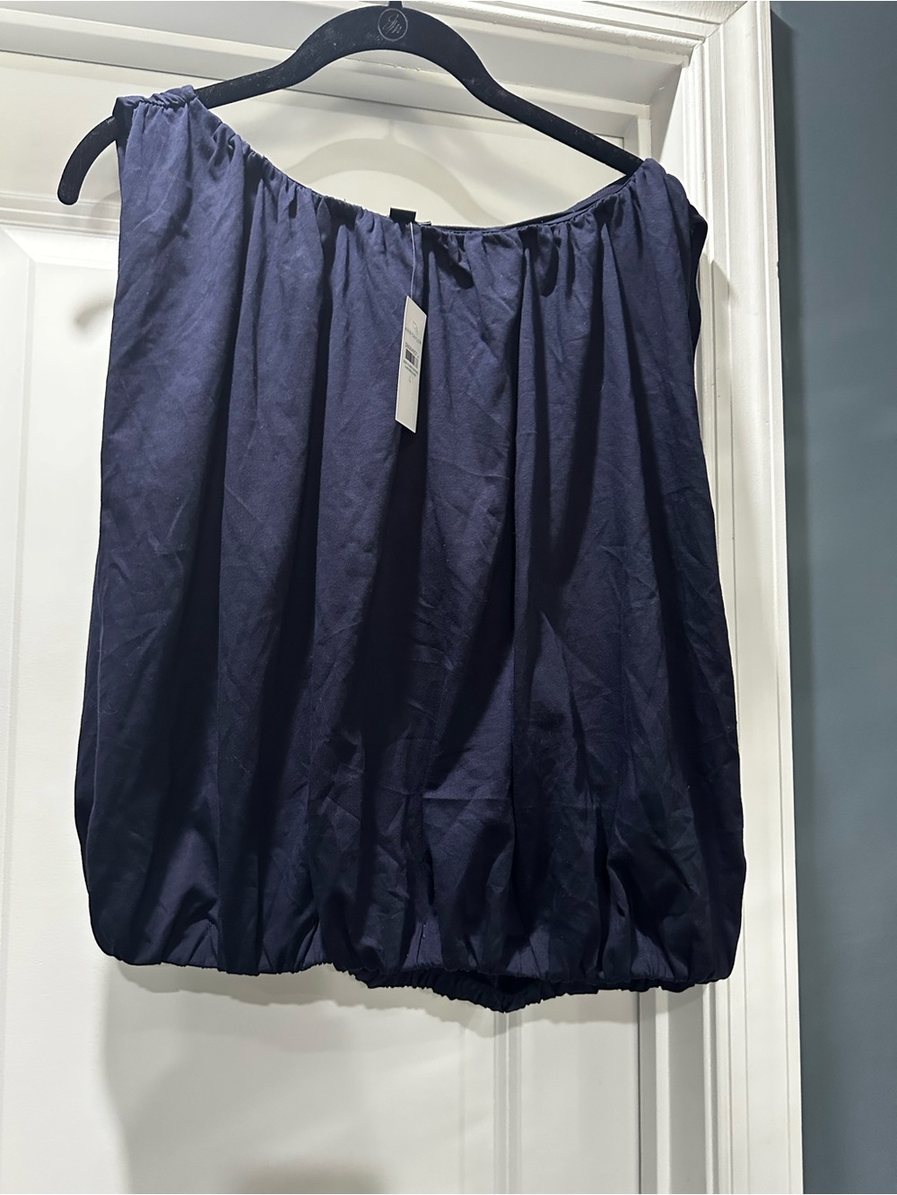 Ann Taylor Sleeveless gathered bubble hem Women’s Top - NWT